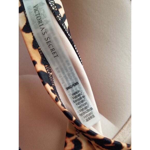 Victoria's Secret Bali Bombshell 38 C - Picture 4 of 6